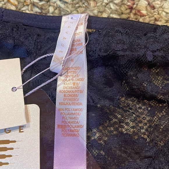 Womens New Savege X Fenty by Rihanna Lovestruck Lace Thong Panty - Picture 3 of 4